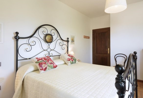 Double bedroom n.4, with bathroom close, at first floor - Poggio Vistabella 10  