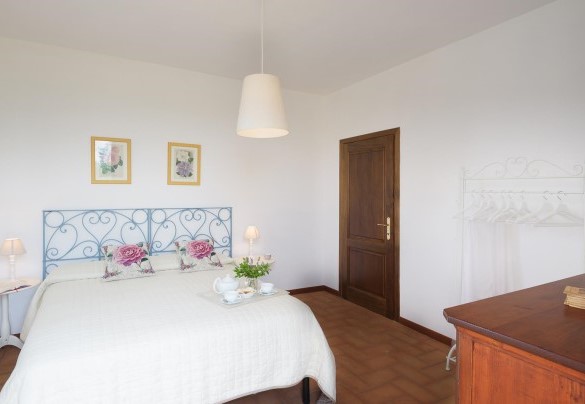 Double bedroom n.2, with bathroom close, at ground floor - Poggio Vistabella 10  