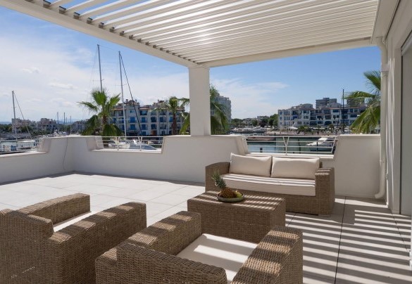 Salotto esterno al 1° piano - Portoverde Beach Villa 