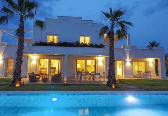 Luci soffuse per godere di momenti indimenticabili - Portoverde Beach Villa 