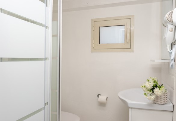 Il bagno ensuite con doccia n. 2 nel soppalco - Profumo di Zagara