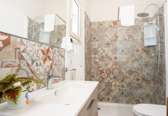Il bagno con doccia n. 1 - Profumo di Zagara