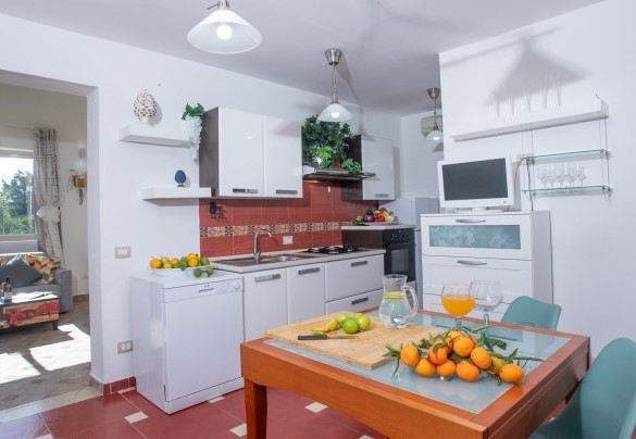  La cucina è collegata al luminoso living - Profumo di Zagara