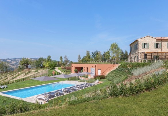 Just outside Cesena, within the Site of Community Importance of the Rio Mattero, a protected naturalistic area, is Relais Corbaia – Relais Corbaia