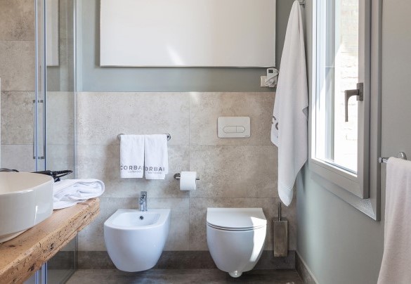 En-suite bathroom on the first floor – Relais Corbaia