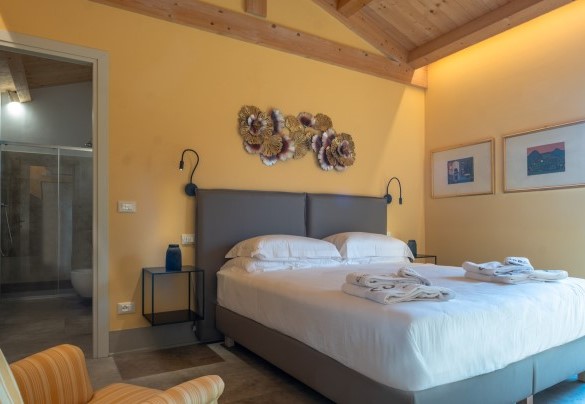 Camera matrimoniale (letto divisibile) n.7 in annesso - Relais Corbaia