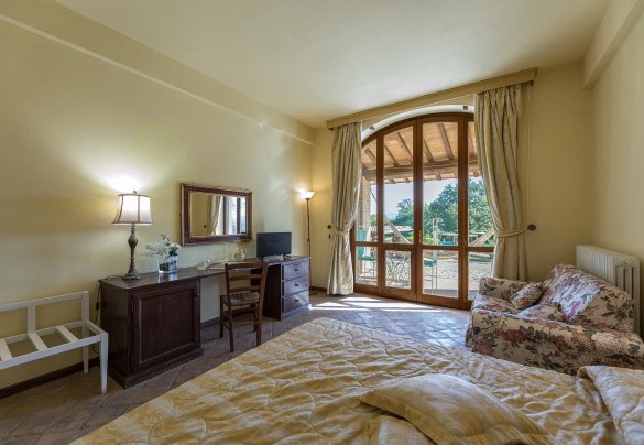 Double bedroom n.10  on the ground floor, Annex n.2 - Residenza Collefiorito
