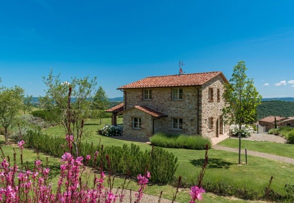Parco fiorito attorno al casale - Rosa dei Venti 8