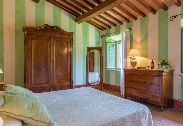 The bright first-floor double bedroom - San Francesco