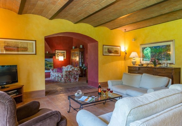 The living room with TV on the ground floor - San Francesco