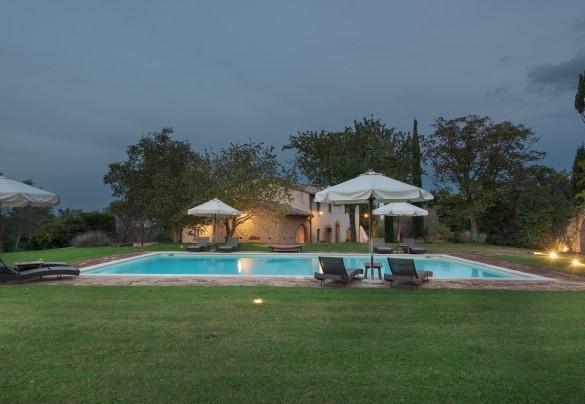 Evening lighting of the pool - San Francesco