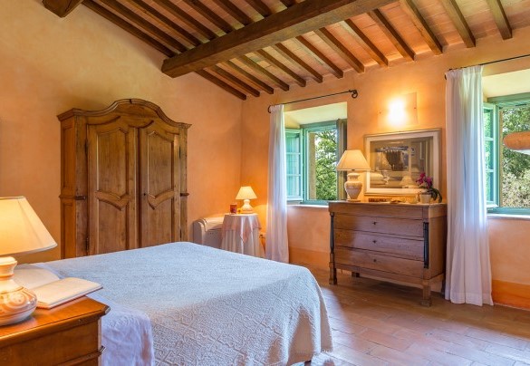 The bright first-floor double bedroom - San Francesco