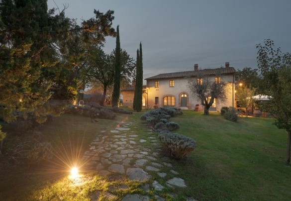 Evening lighting of the villa - San Francesco