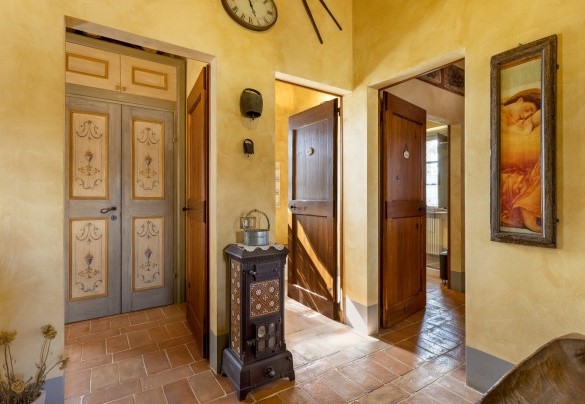 The hallway on the first floor - San Rocco