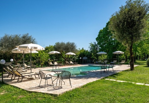 The swimming pool measures 5 x 10 meters - Sangiovese