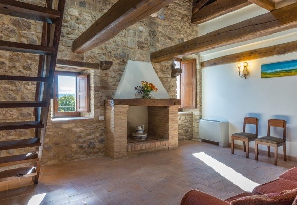 Double bedroom on the first floor (with bed on the mezzanine) - Santa Illuminata