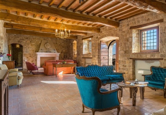The majestic and bright living room - Santa Illuminata