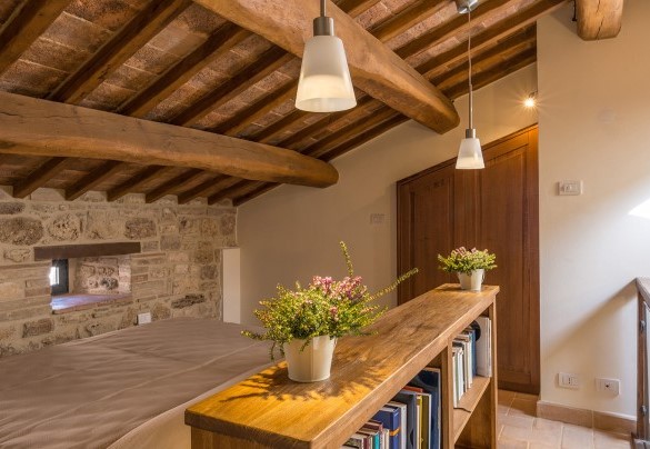Double bedroom on the first floor (with bed on the mezzanine) - Santa Illuminata