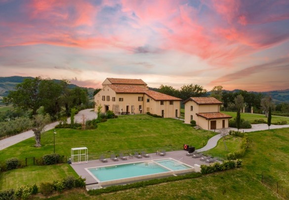 Veduta panoramica della villa - Santa Maria Maddalena