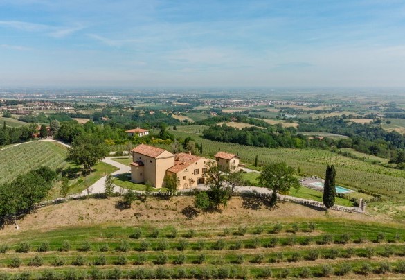 Veduta panoramica della villa - Santa Maria Maddalena