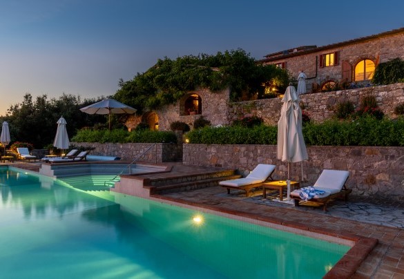Amazing sunsets from the infinity pool - Scandelaia