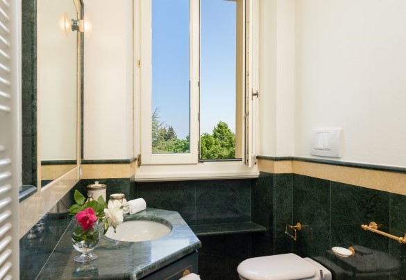 Il bagno con doccia al piano superiore - Tenuta Bagni De' Consoli