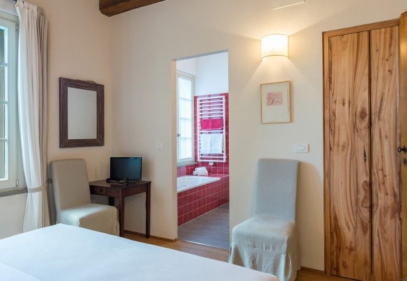 Double bedroom n.3 on the ground floor - Tenuta Bellafonte 