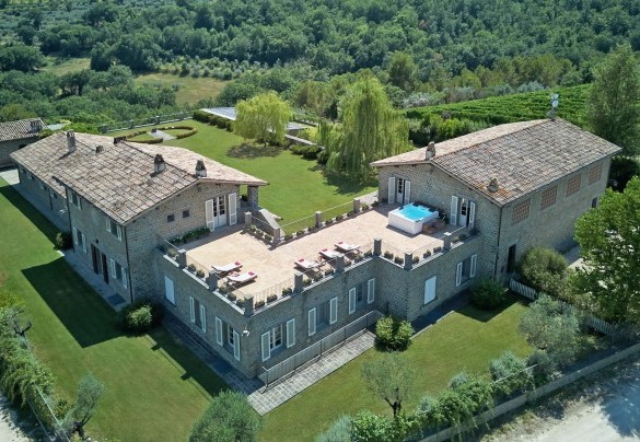 La meravigliosa proprietà vista dall'alto - Tenuta Bellafonte