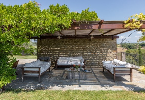 Panoramico e confortevole living esterno - Tenuta Bellafonte  