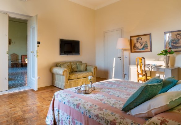 La camera matrimoniale al primo piano – Tenuta di Pratello