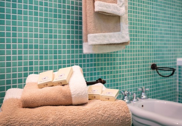 Il bagno con vasca al piano terra – Tenuta di Pratello