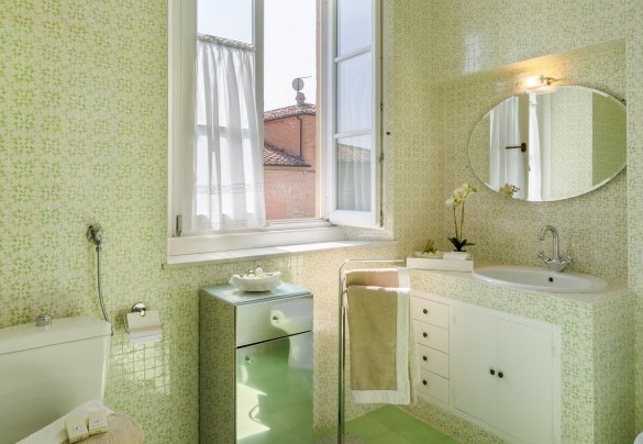 Il bagno con vasca al primo piano – Tenuta di Pratello