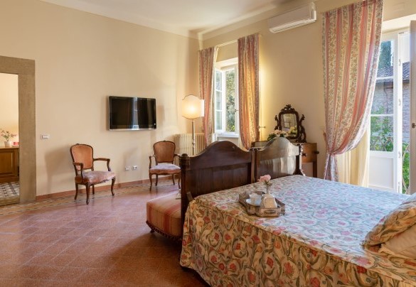La camera matrimoniale nella suite al primo piano – Tenuta di Pratello