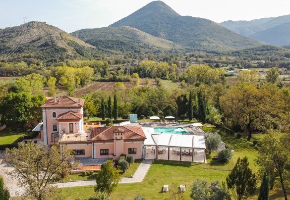Veduta dall’alto della proprietà – Tenuta Esdra