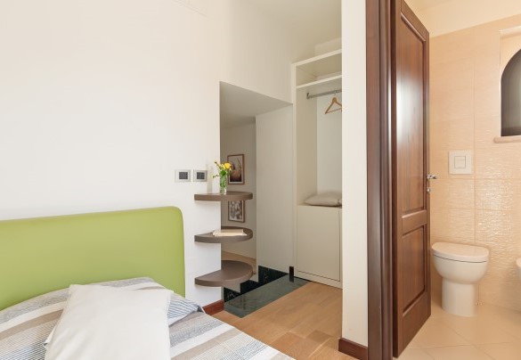 Camera singola n.6 al primo piano del corpo principale con bagno en-suite - Tenuta Esdra