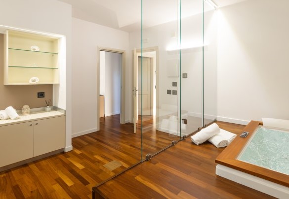 Vasca idromassaggio privata della camera matrimoniale n.9 al primo piano dell’annesso - Tenuta Esdra