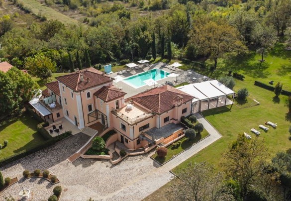 Veduta dall’alto della proprietà – Tenuta Esdra
