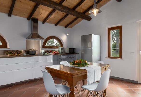  Large equipped kitchen - Tenuta Francigena
