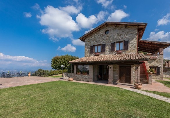 The residence in stone with a rustic air - Tenuta Montiepoli 