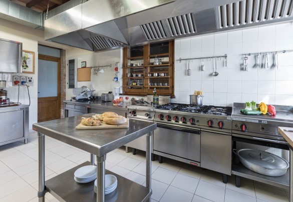 The kitchen has direct access to the external barbecue area - Tenuta Montiepoli