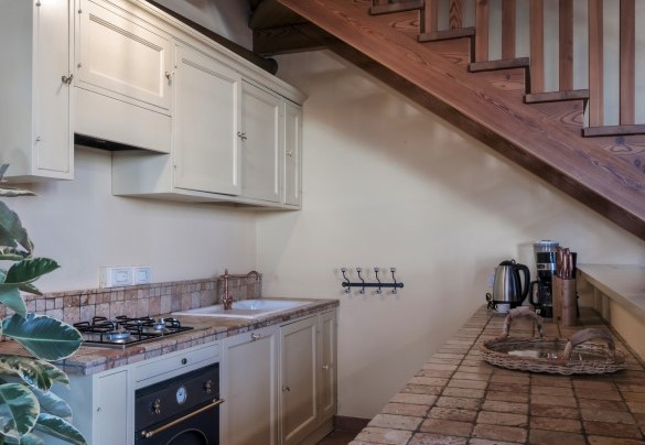 A detail of the built-in kitchenette in the adjacent annex - Tenuta Navelli
