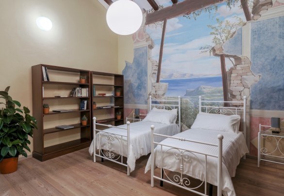 The double bedroom n.4 (walktrough) on the first floor with joinable beds – Tenuta Navelli
