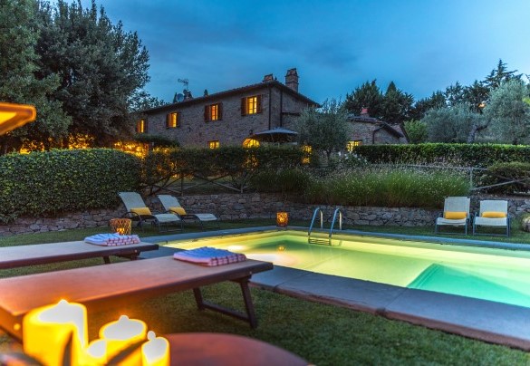 La meravigliosa proprietà illuminata al tramonto - Tenuta Sagherina