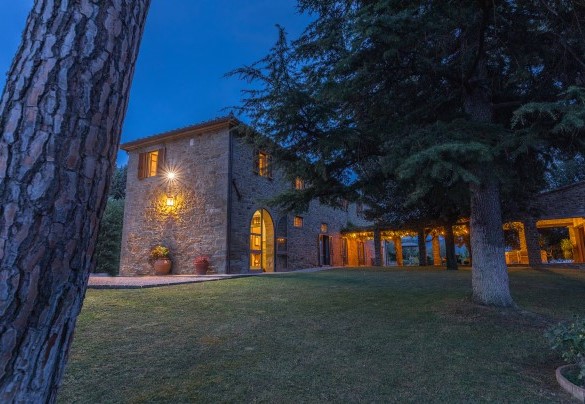 Il casale illuminato - Tenuta Sagherina