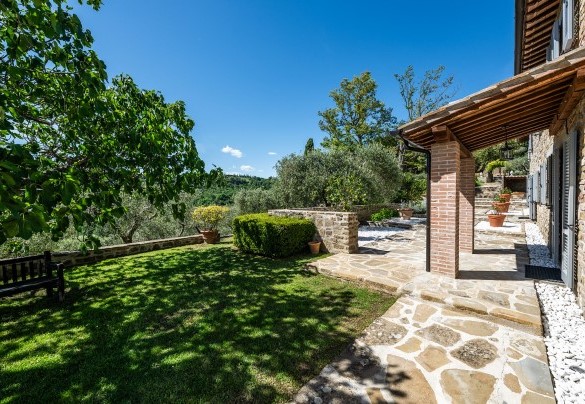  The property is located on a hill 482 m above sea level - Tenuta Santa Cristina