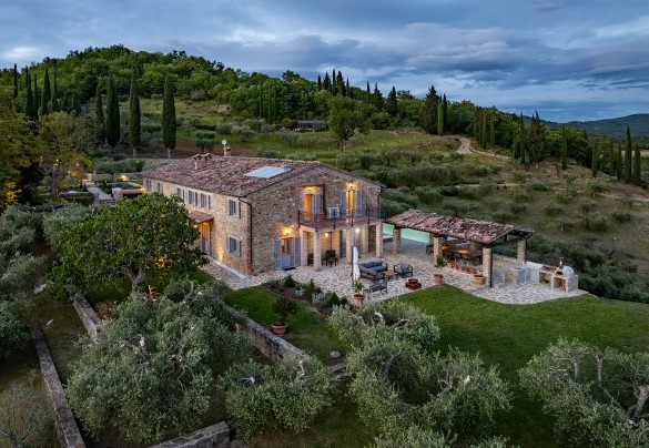 The villa at sunset - Tenuta Santa Cristina