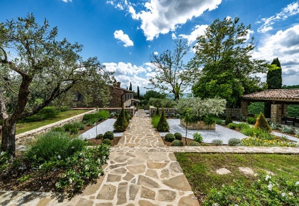 The terraced garden - Tenuta Santa Cristina