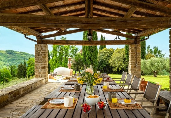 The large portico - Tenuta Santa Cristina