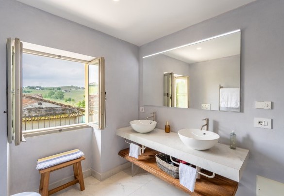 Il bagno en suite n°5 con doccia della camera matrimoniale n° 6 - Tenuta Schiavon Barrero