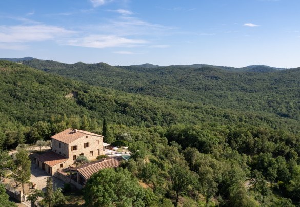 La bellissima Villa immersa nel verde  - Terripi
